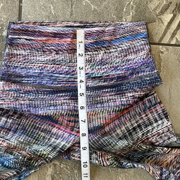 🍋 Lululemon Wunder Train High-Rise Tight 25” Digital Oasis White Multi Size 4 - Picture 9 of 11